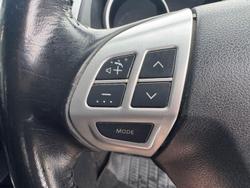 2010 Mitsubishi
                Outlander LS
