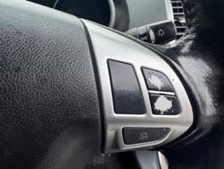 2010 Mitsubishi
                Outlander LS