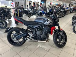 Triumph Trident 660