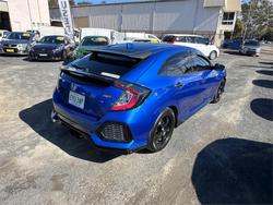 2017 HONDA
                CIVIC RS