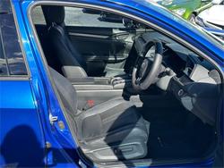 2017 HONDA
                CIVIC RS