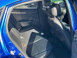 2017 HONDA
                CIVIC RS
