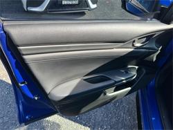 2017 HONDA
                CIVIC RS