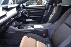 2024 Mazda
3 G20 Evolve