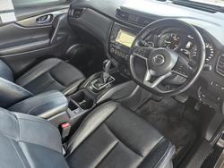 2020 Nissan
                X-TRAIL ST-L