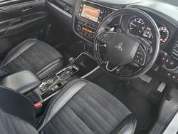 2019 Mitsubishi
Outlander LS