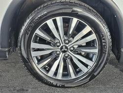 2019 Mitsubishi
Outlander LS