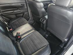 2019 Mitsubishi
Outlander LS