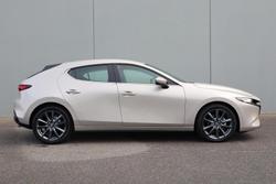 2025 Mazda
                3 G20 Evolve