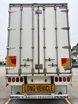 2002 Krueger St3 22 Pallet Sd Refrigerated Curtain Sider
