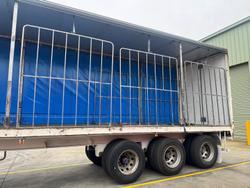 2002 Krueger St3 22 Pallet Sd Refrigerated Curtain Sider