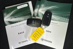 2021 Toyota
RAV4 GX