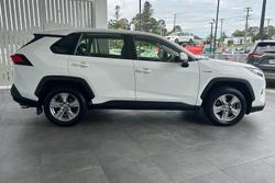 2021 Toyota
RAV4 GX