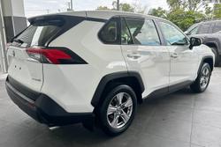 2021 Toyota
RAV4 GX