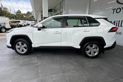 2021 Toyota
RAV4 GX
