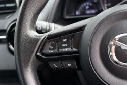 2017 Mazda
                2 Neo