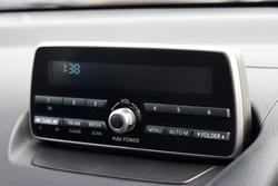 2017 Mazda
                2 Neo