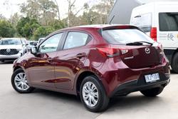 2017 Mazda
                2 Neo
