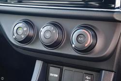 2016 Toyota
Corolla Ascent