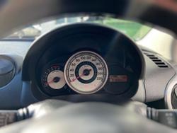 2010 Mazda
2 Neo
