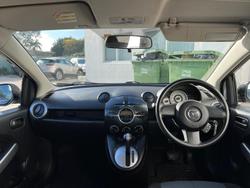 2010 Mazda
2 Neo