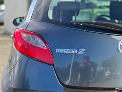 2010 Mazda
2 Neo