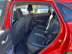 2020 HYUNDAI
                KONA ACTIVE (FWD)