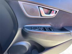 2020 HYUNDAI
                KONA ACTIVE (FWD)