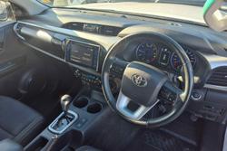 2019 Toyota
Hilux SR5