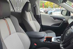 2024 Toyota
RAV4 Edge