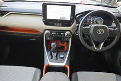 2024 Toyota
RAV4 Edge