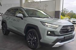 2024 Toyota
RAV4 Edge