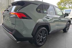 2024 Toyota
RAV4 Edge