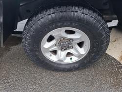 2012 Toyota
Landcruiser GXL