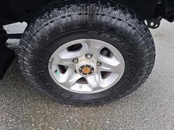 2012 Toyota
Landcruiser GXL