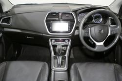 2020 Suzuki
S-Cross Turbo Prestige