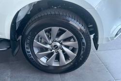 2023 Isuzu
MU-X LS-U