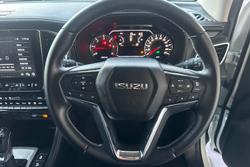 2023 Isuzu
MU-X LS-U