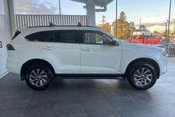 2023 Isuzu
MU-X LS-U