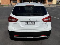 2021 Suzuki
S-Cross Turbo Prestige