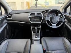 2021 Suzuki
S-Cross Turbo Prestige