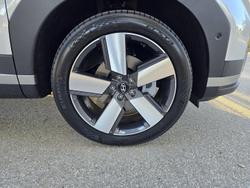 2025 Hyundai
Santa Fe Hybrid Elite