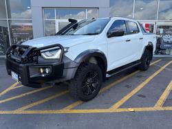2022 Isuzu
D-MAX X-TERRAIN