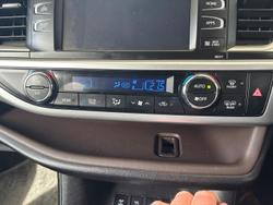 2018 Toyota
                Kluger Grande