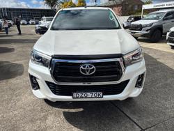 2018 Toyota
Hilux SR5