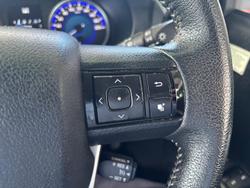 2018 Toyota
Hilux SR5
