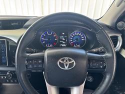 2018 Toyota
Hilux SR5