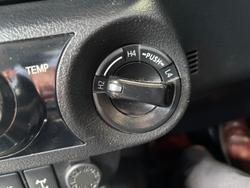 2018 Toyota
Hilux SR5