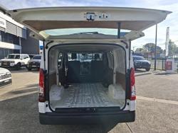 2021 Toyota
                Hiace