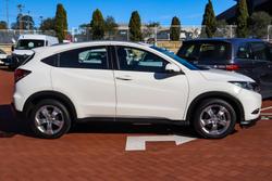 2015 Honda
HR-V VTi-S